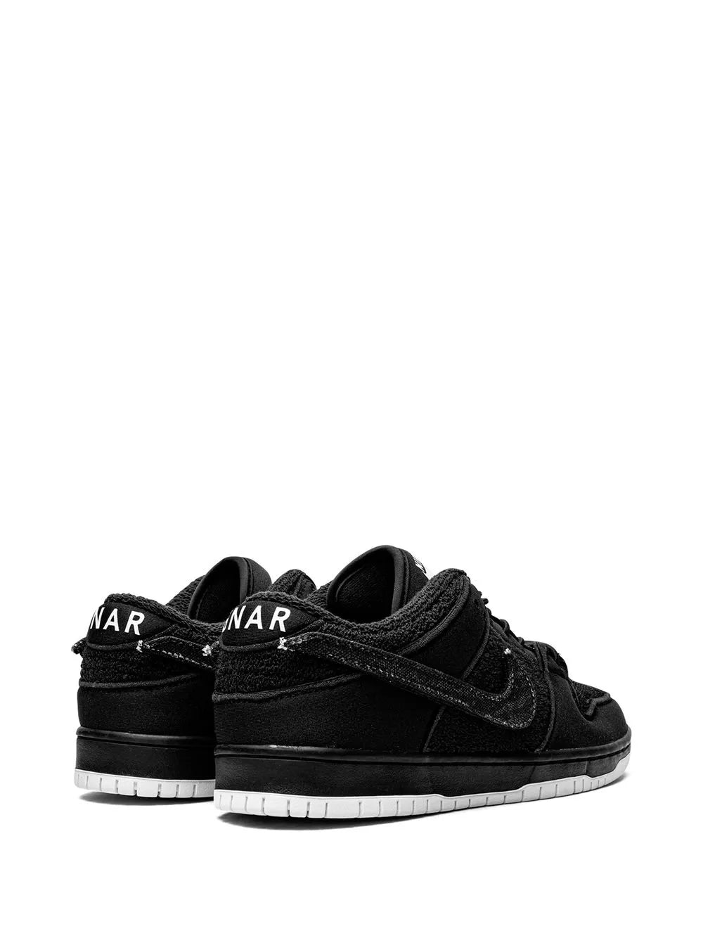 Nike X Gnarhunters Sb Dunk Low Sneakers