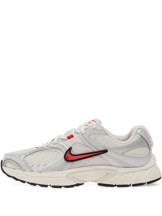 Nike V5 Rnr Sneakers