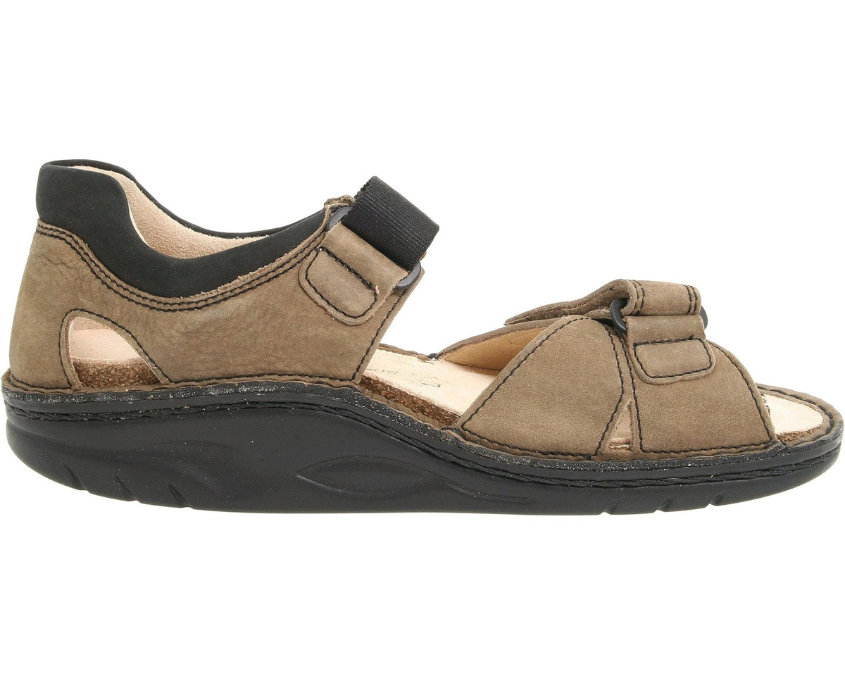 Unisex Finn Comfort Samara - 1560 Mud/Black Leather